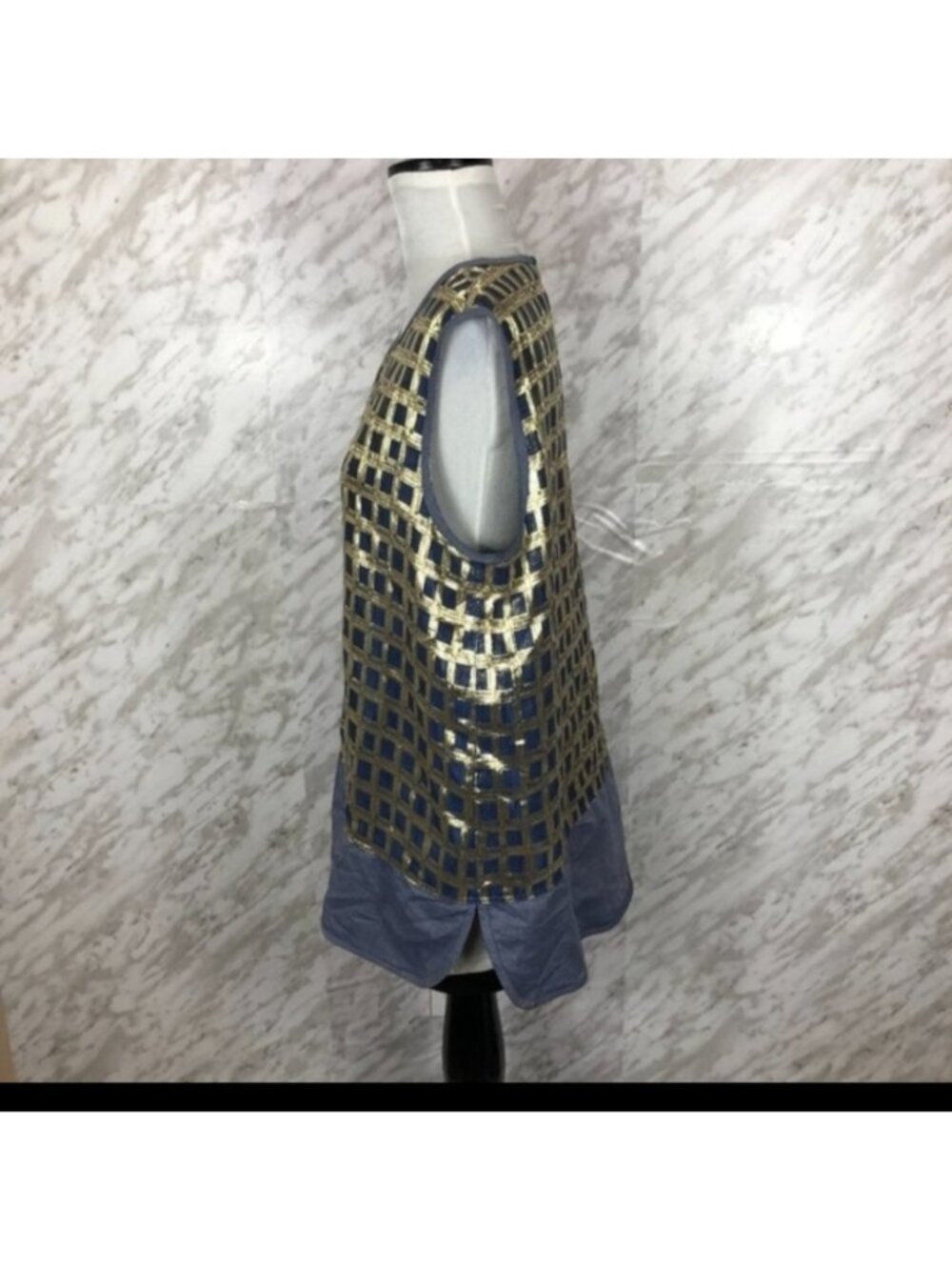 MaxMara Plaid Sleeveless Top - Size 10 - Plaid, Gold, blue - Picture 3 of 8